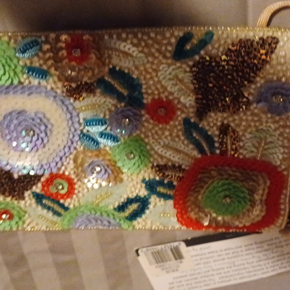 BAMBOO TRADING CO. Fashion Accessory, crossbody or small snap strap . - Picture 3 of 7